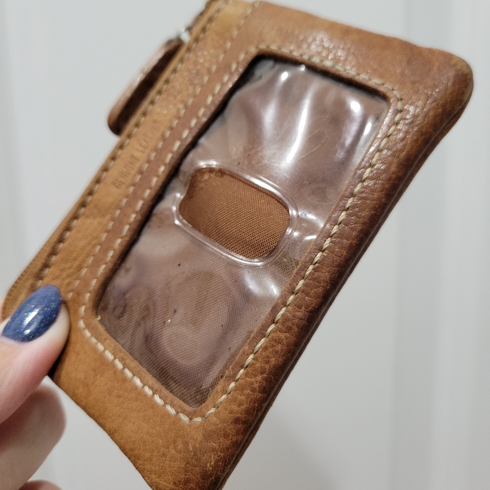 Compact Fossil Wallet - Picture 2 of 6